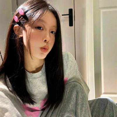 想被拥抱的12个女人